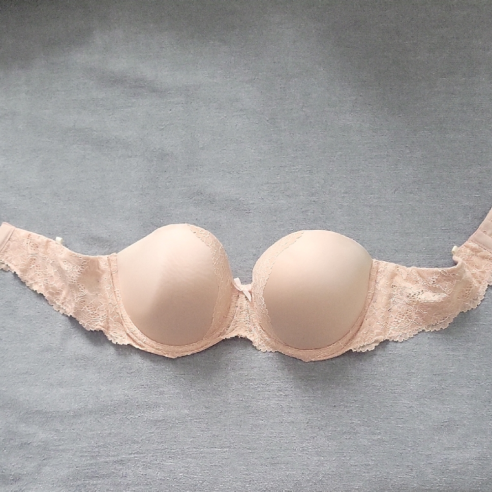 Victoria's Secret Lace Push-Up Bra - Cream